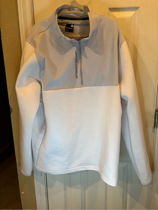 Under Armour Other - Under Armour Men’s White and Light Gray 1/4 Zip Pullover